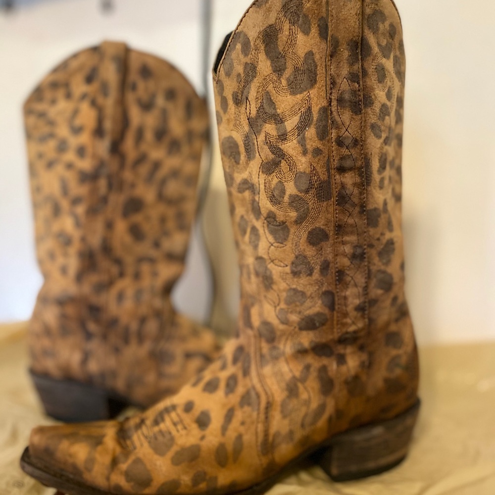 Cavenders Durango leopard boots